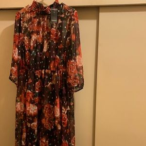 Glamorous yet Sexy Floral Print dress Red & Gold